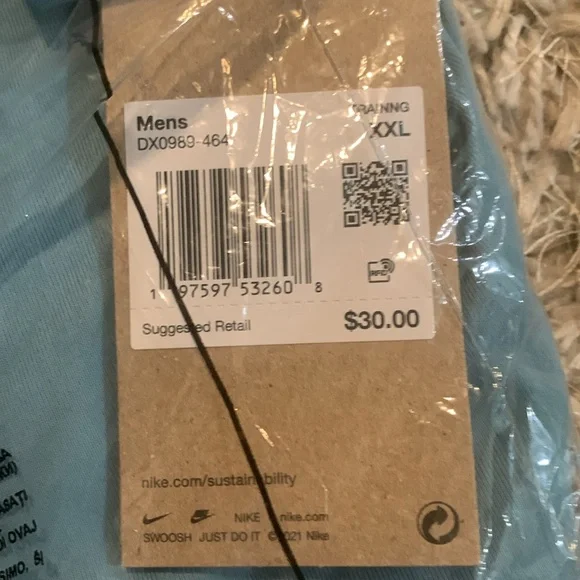 Nike Dri-FIT Legend Men's Fitness T-Shirt - Picture 4 of 4